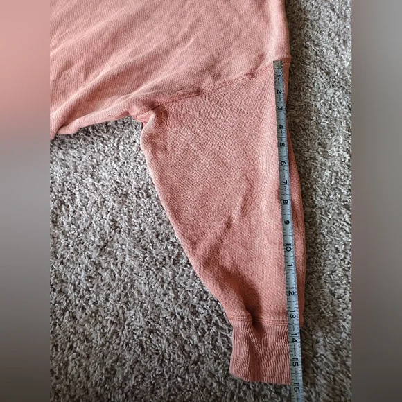 American Eagle Outfitters Henley Crop Boxy Dolam Sleeve Sweater Small - Picture 8 of 9